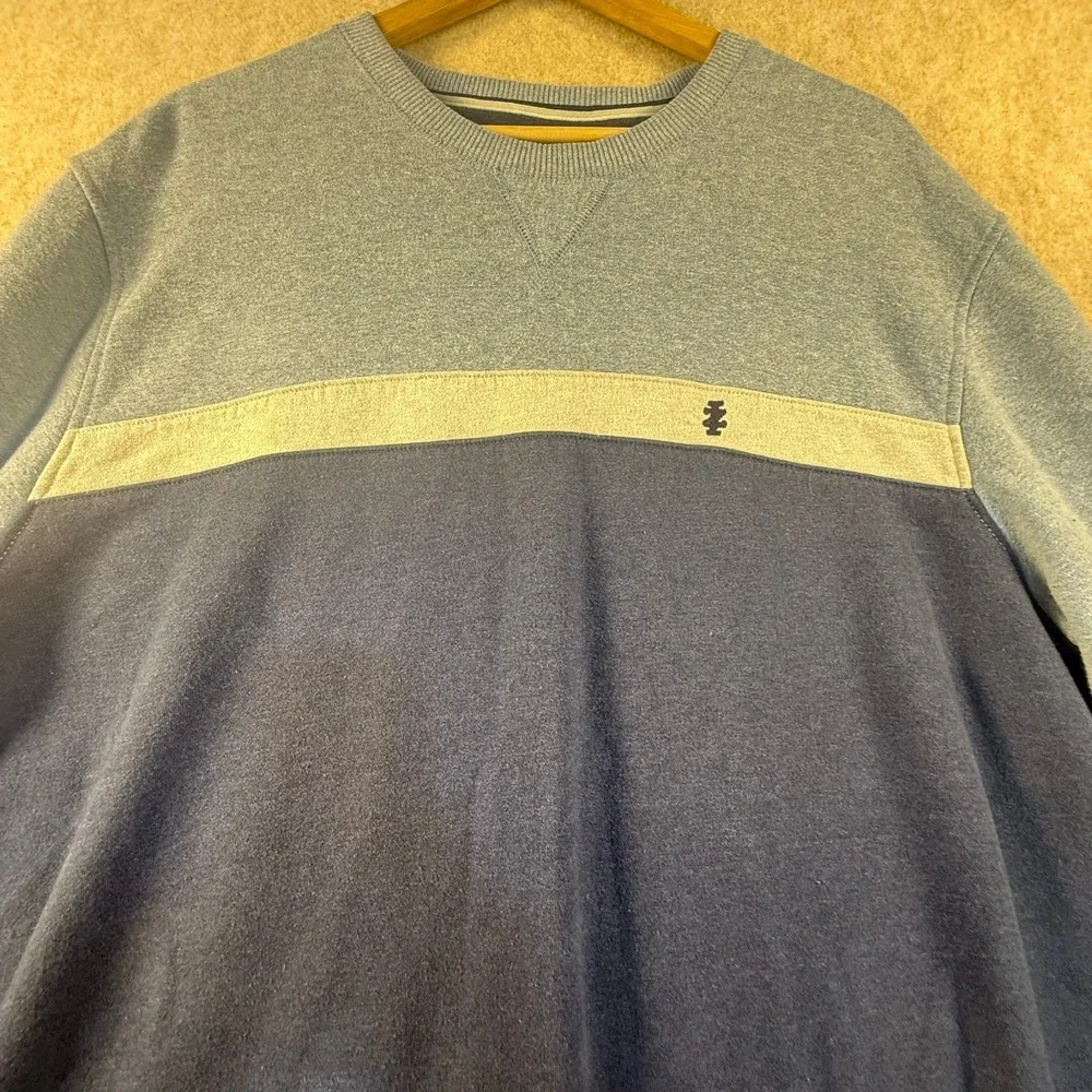 IZOD Advantage Performance Mens XL Sweatshirt Colorblock Blue Crewneck Pullover